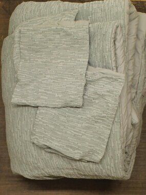 Oake Ripple Matelasse Textured 3-Piece Comforter Set Green Full / Queen